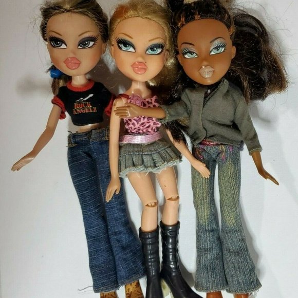 MGA Bratz Doll Lot of 20+ Dolls Mostly 2001 and Other Years Plus Extras See Pics - Picture 7 of 12